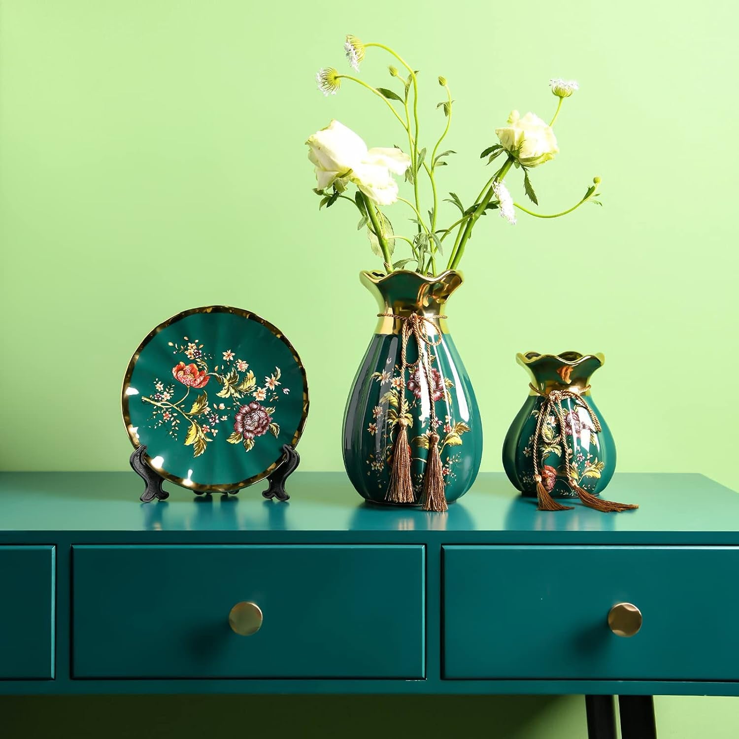 Chinese Classical and Gorgeous Pottery Vase